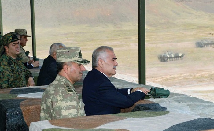 Naxçıvanda ordu döyüş hazırlığına gətirildi - FOTOLAR